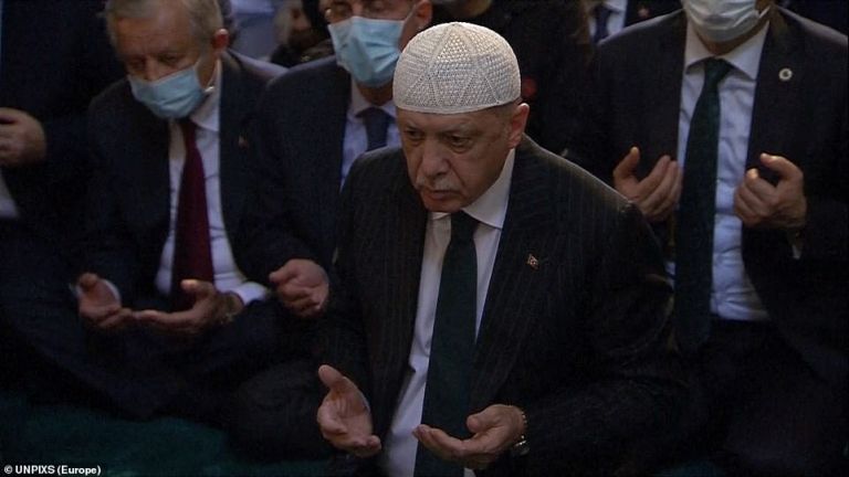 Erdogan digs in heels stirring religious clash with France, Western countries