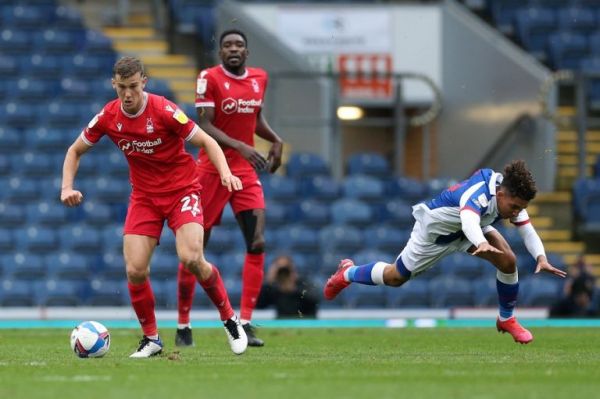 «Λύτρωση» στο 90′ για τη Νότιγχαμ (0-1)