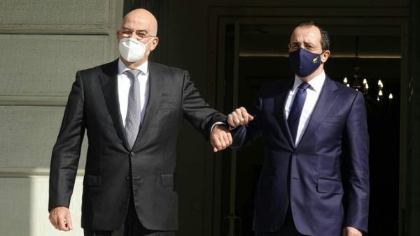 Ο συντονισμός Ελλάδας – Κύπρου στο επίκεντρο της συνάντησης Δένδια – Χριστοδουλίδη