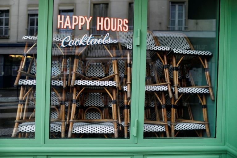 Κοροναϊός : Σε κατάσταση έκτακτης υγειονομικής ανάγκης η Γαλλία