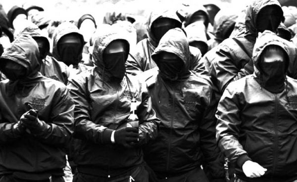 Αποτροπιασμός: Κουκουλοφόροι οπαδοί του ΠΑΟΚ επιτέθηκαν σε αγώνα πόλο Εφήβων του Αρη – Ανακοίνωση από τον Ερασιτέχνη