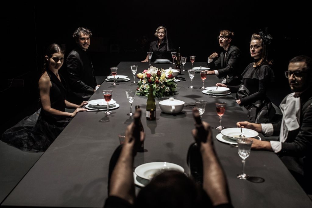 «Σ’ εσάς που με ακούτε» της Λούλας Αναγνωστάκη στο Εθνικό Θέατρο