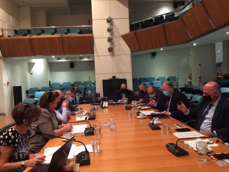 ΥΠΠΟΑ: Ζητά ειδικό εισαγγελέα για ζητήματα αρχαιοκαπηλίας