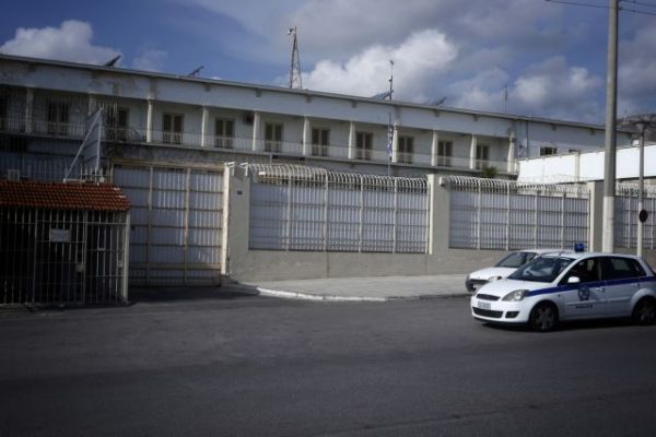 Αποκάλυψη: Σχεδίαζαν ομηρία Εισαγγελέως και διευθύντριας στις φυλακές Κέρκυρας