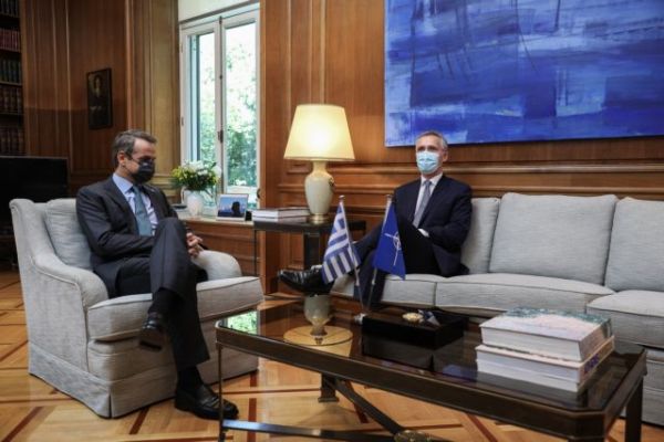 Συνάντηση Μητσοτάκη με Στόλτενμπεργκ – Τι συζητούν