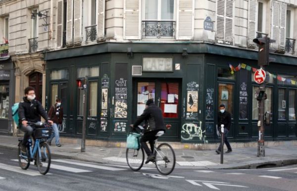 Κοροναϊός : Ποιοι κινδυνεύουν να έχουν παρατεταμένα συμπτώματα