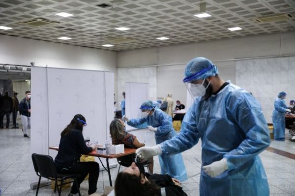 Σαρηγιάννης: Αν εφαρμόσουμε τα μέτρα ίσως να πέσουμε κάτω από τα 400 κρούσματα στα τέλη Νοεμβρίου