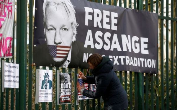 Τζούλιαν Ασάνζ : 4 Ιανουαρίου η απόφαση της βρετανικής δικαιοσύνης για έκδοση του στις ΗΠΑ