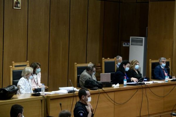 Χρυσή Αυγή : Αναστολή ποινών για όλους τους καταδικασθέντες πλην Ρουπακιά πρότεινε η εισαγγελέας