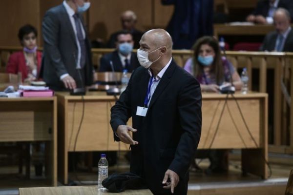 Δίκη Χρυσής Αυγής : Απίστευτες δικαιολογίες από τους χρυσαυγίτες στο Εφετείο