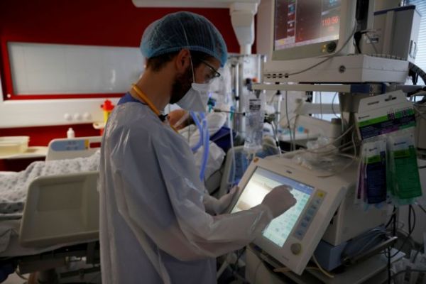 Κοροναϊός : 482 νέα κρούσματα και 10 θάνατοι – Στους 83 οι διασωληνωμένοι