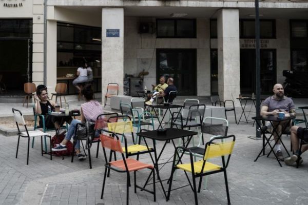 Κοροναϊός : Αλλαγές στο όριο στην εστίαση