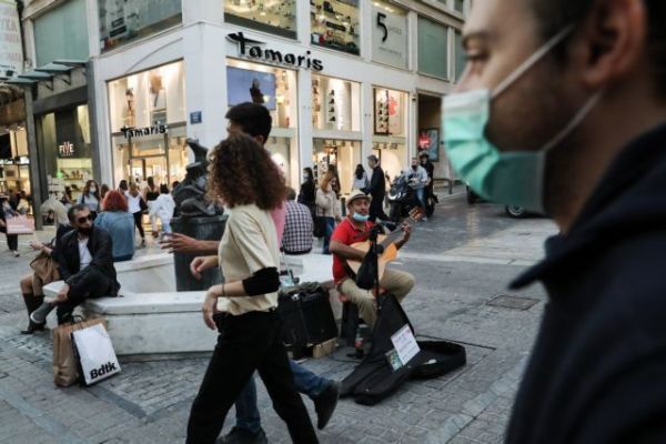 Κοροναϊός : «Οδηγός» της επιδημίας οι ηλικίες κάτω των 40 ετών, λέει ο Χαράλαμπος Γώγος