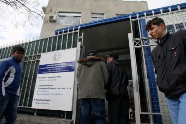 Υπηρεσία Ασύλου : Κρούσματα κοροναϊού σε Κατεχάκη, Άλιμο και Πειραιά