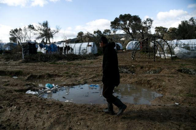 Κοροναϊός : Πληθώρα κρουσμάτων στο ΚΥΤ της ΒΙΑΛ - Σε καραντίνα η προσφυγική δομή, ανησυχία για τις έγκυες φορείς
