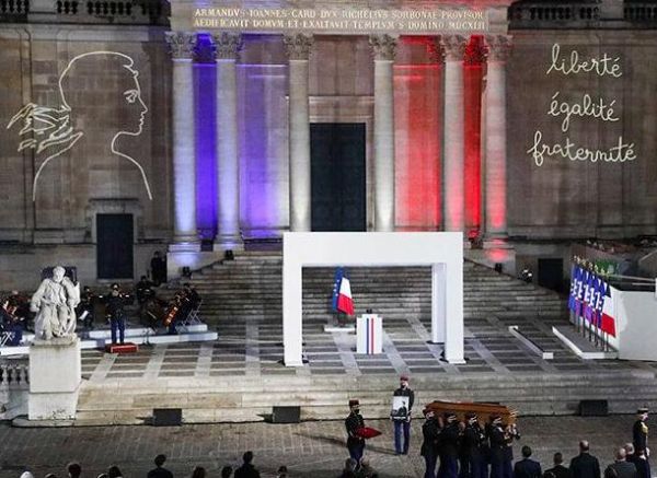 Editorial Ta Nea: Persistence