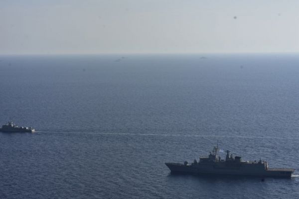 Σκιά του Oruc Reis οι ελληνικές Ένοπλες Δυνάμεις [Φωτογραφίες]