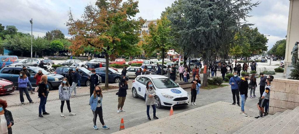 Κοροναϊός : Ένα βήμα πριν το lockdown τα Ιωάννινα