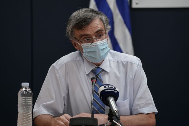 Τσιόδρας : Το ΕΣΥ θα πιεστεί με μαθηματική ακρίβεια  - Τρεις φορές πάνω τα πραγματικά κρούσματα στην Ελλάδα