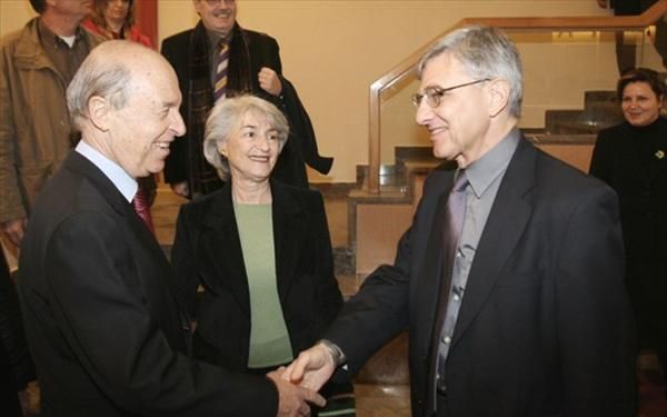 Editorial To Vima: Making room for reforms