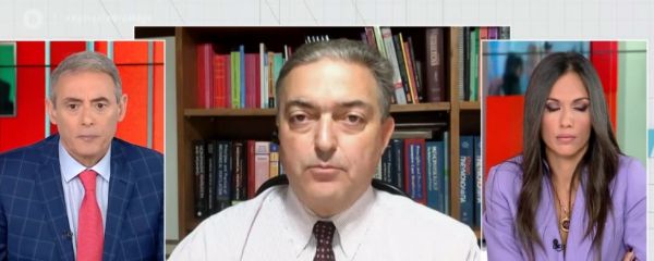 Βασιλακόπουλος στο MEGA: Προτιμότερη η διασκέδαση στα μπαρ με μέτρα παρά ο συνωστισμός στις πλατείες