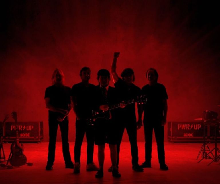 «Shot in the Dark»: Οι AC/DC επιστρέφουν «στο κόκκινο»