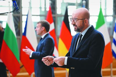 Πεσών υπέρ πατρίδος και κυρώσεων