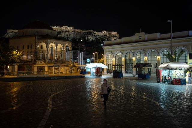 Κοροναϊός : Στο κατώφλι του lockdown η Ελλάδα – Προβλέψεις για 3.000 κρούσματα
