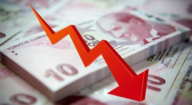 Είναι υπό κατάρρευση η Τουρκία; Η λίρα δείχνει ότι η οικονομία βρίσκεται στο χείλος του γκρεμού