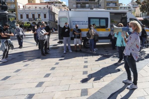 Κοροναϊός : Τρόμος από τα 2.000 κρούσματα – Τα νέα μέτρα και ο φόβος για τα νοσοκομεία