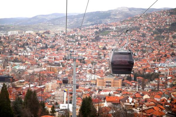 Κοροναϊός – Βοσνία : Μέρα με τη μέρα σπάει τα ρεκόρ κρουσμάτων
