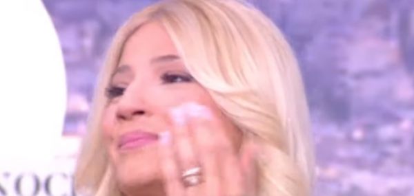 Φαίη Σκορδά : Eβαλε τα κλάματα on air – Τι συνέβη