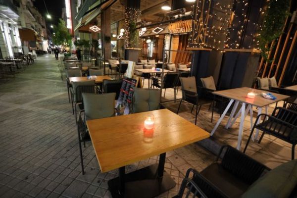 Κοροναϊός : Σενάριο για γενικό λουκέτο σε εστίαση και διασκέδαση – Αντιδράσεις από ΓΣΕΒΕΕ