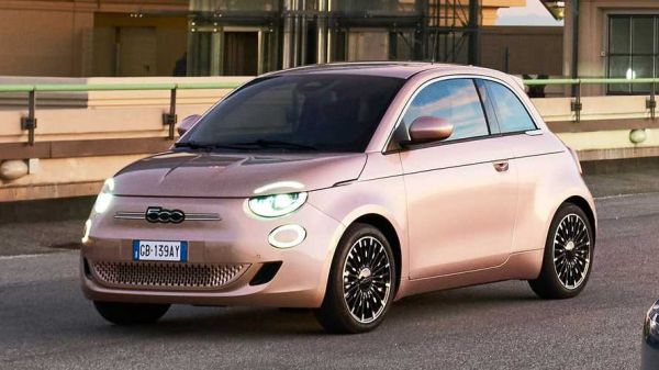 Fiat 500e 3+1: Νέο πρακτικό στυλ