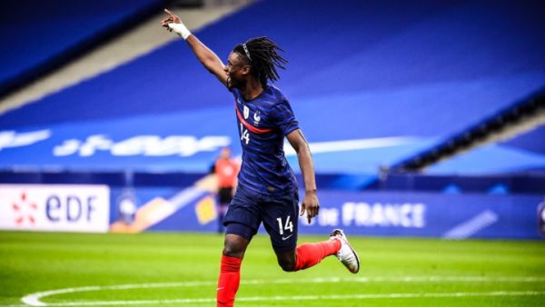 Έγραψε ιστορία με την Εθνική Γαλλίας ο Καμαβινγκά