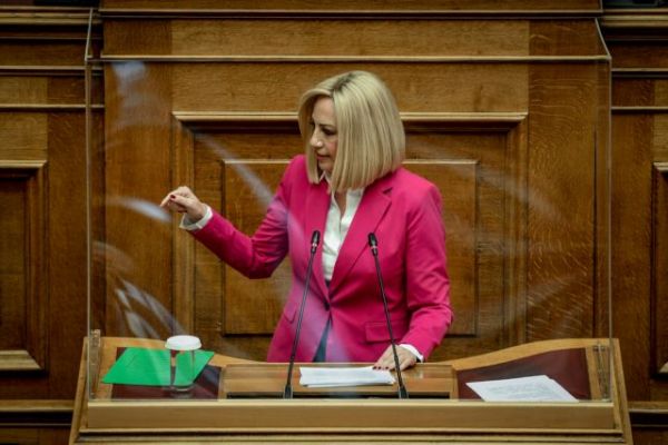 Γεννηματά : Η κυβέρνηση πρέπει να φέρει τώρα ρύθμιση για τα πολιτικά δικαιώματα των στελεχών της Χρυσής Αυγής