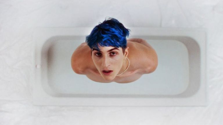 Good Job Nicky : Ο γιος του Γιάννη Πάριου και της Σοφίας Αλιμπέρτη είναι ήδη ποπ σταρ