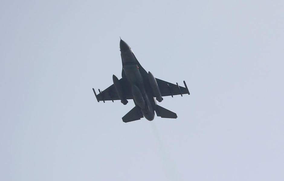 Νέες τουρκικές υπερπτήσεις: F-16 πέταξαν πάνω από τις Οινούσσες