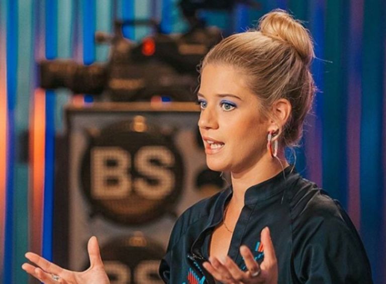 Τζένη Θεωνά : «Με έχει προσβάλει επανειλημμένα. Είναι το χόμπι του να κάνει bullying»