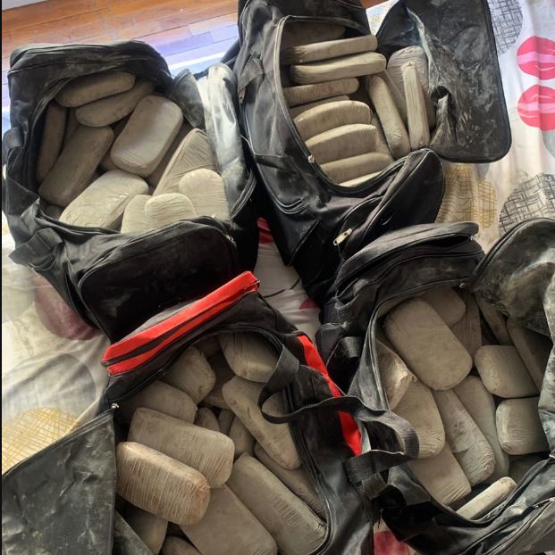 Πάνω από 100 κιλά ηρωίνης εντοπίστηκαν σε διαμέρισμα της Αθήνας