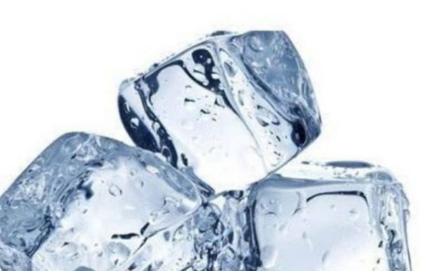 ΕΦΕΤ: Ανακαλείται συσκευασμένος πάγος που βρέθηκε να περιέχει E.Coli