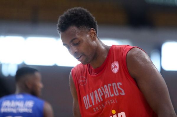 Ολυμπιακός: Αρνητικά όλα τα τεστ για κοροναϊό, θεραπεία ο Ζαν Σαρλ