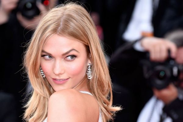 Κάρλι Κλος : Περιμένει το πρώτο της παιδί