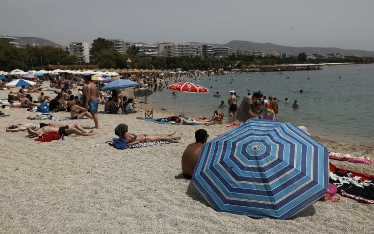 Καιρός : Προ των πυλών φθινοπωρινός καύσωνας – Πού θα έχει υψηλή συγκέντρωση αφρικανικής σκόνης