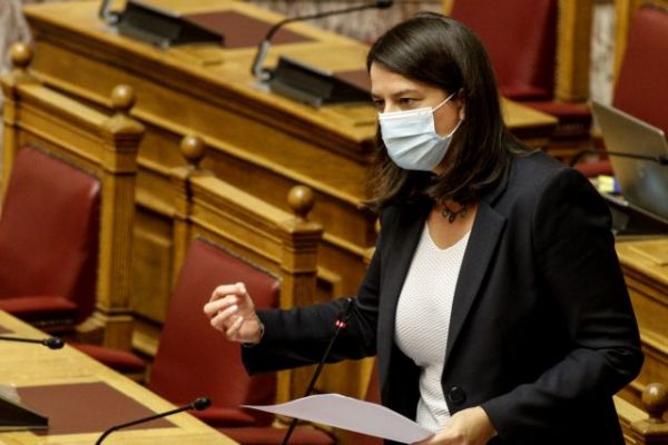 Κοροναϊός : Θετικοί στον ιό η Νίκη Κεραμέως και ο σύζυγός της