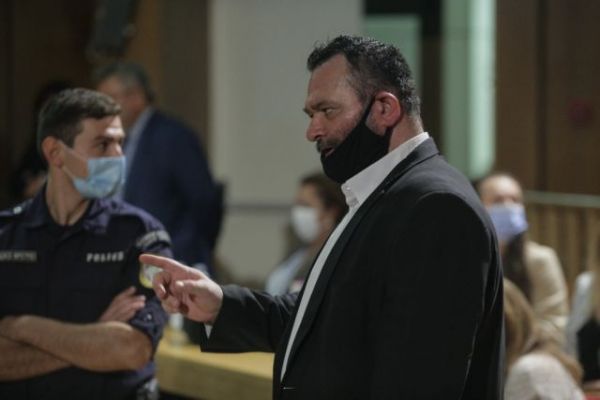 Χρυσή Αυγή: Πίσω από την ασυλία της Ευρωβουλής κρύβεται ο Γιάννης Λαγός