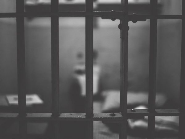 Δύο συλληφθέντες Ρώσοι μεταφέρθηκαν από τη Λιβύη σε τουρκική βάση κατόπιν παρεμβάσεως Ερντογάν
