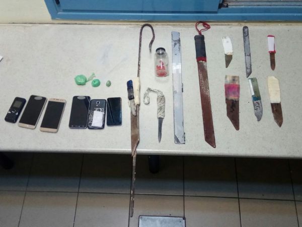 Φυλακές Δομοκού : Βρέθηκαν μαχαίρια, σουβλιά και ναρκωτικά