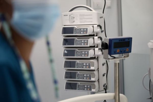 Τσακρής : Οι θάνατοι από κοροναϊό θα φτάσουν 3.000 τον Φεβρουάριο