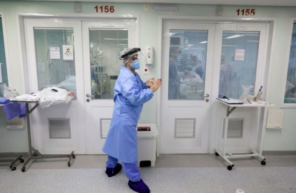 Κοροναϊός: Στη μάχη από σήμερα και τα Κέντρα Υγείας – Πού και πώς θα κάνουν ασθενείς το τεστ Covid-19